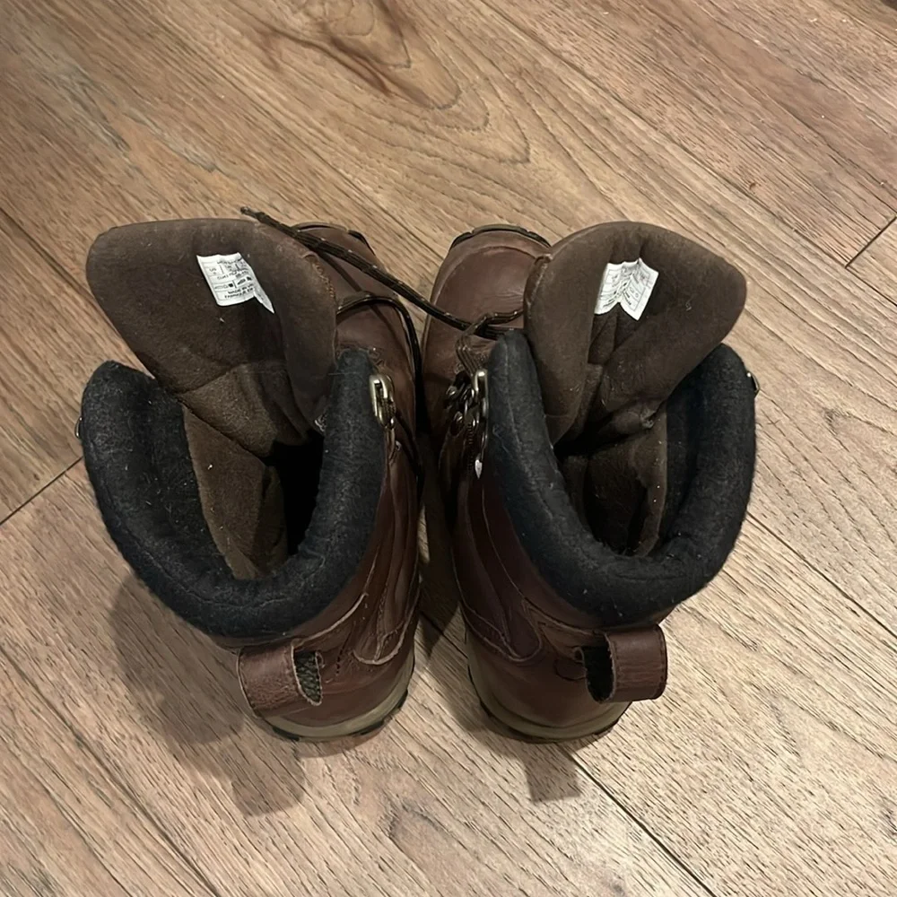 THE NORTH FACE | Chilkat leather insulated waterproof tall boot, size 8